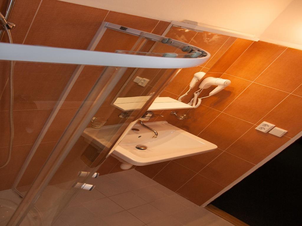 Hotel & Hostel Florian 布拉格 外观 照片