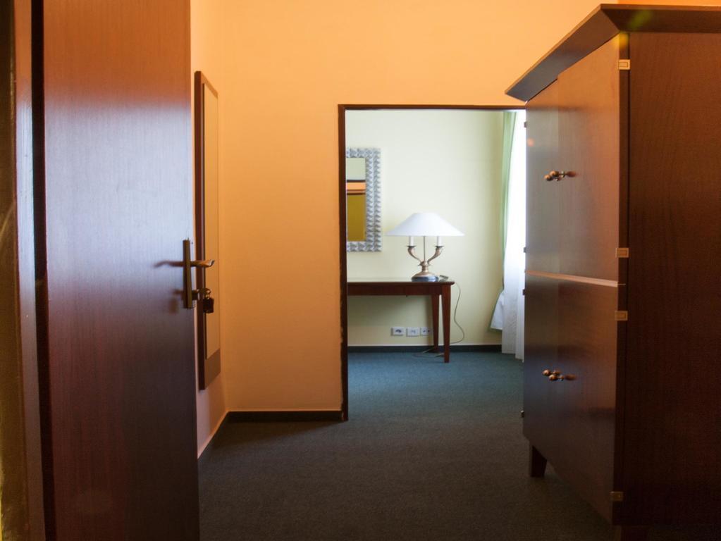 Hotel & Hostel Florian 布拉格 外观 照片